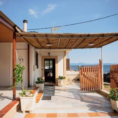 Karnagio Seafront In Agria Villa Kato Lekhonia Exterior photo