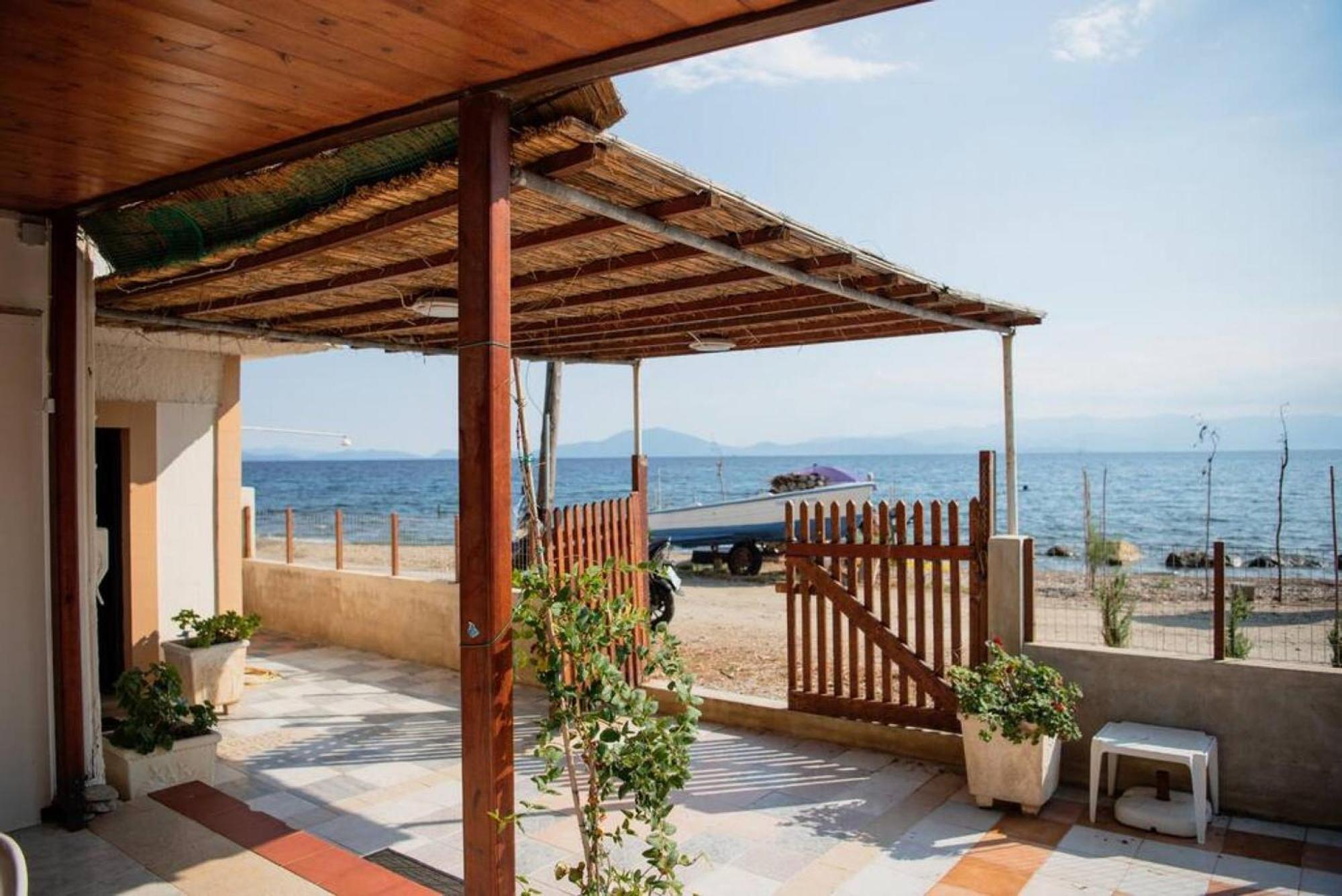 Karnagio Seafront In Agria Villa Kato Lekhonia Exterior photo